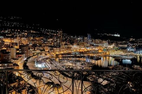 Découvrez l'opportunité unique de vivre en plein cœur de Monaco, sur les remparts, avec une vue imprenable sur le port. Ce charmant 2 pièces est à la vente et offre une vue panoramique à couper le souffle. Profitez de l'emplacement prestigieux pour d...