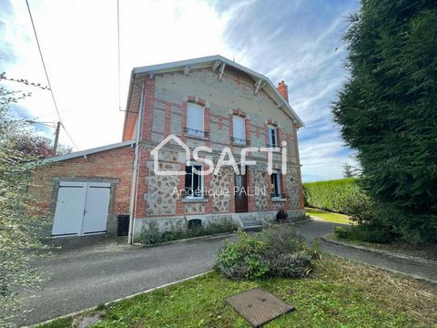 Located a few minutes from Ste Menehould, in a pretty village Argonnais, I offer this charming stone house, enjoying a peaceful and green environment! Well maintained, this property is habitable immediately, leaving you time to calmly consider the re...