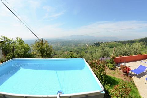 Set on the beautiful hills of Lucca, this cottage in Petrognano has 4 bedrooms to host 6 people. It is perfect for a group of 6 or families to spend a vacation enjoying the private swimming pool, terrace, and barbecue. You are in a beautiful location...