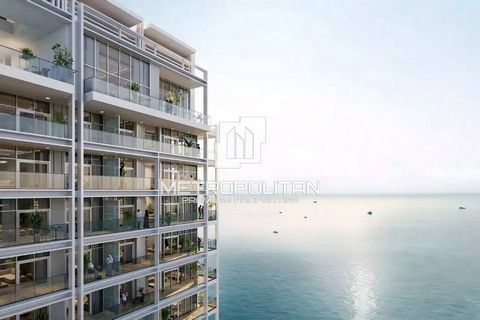 Metropolitan Premium Properties proudly presents you with Cape Hayat on the prestigious Hayat Island, Mina Al Arab. Cape Hayat is an Island destination with access to a private beach and world-class amenities. Cape Hayat has 4 Buildings, consisting o...