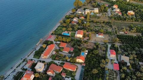 EGIO TEMENI, detached house for sale, 191 sq.m. on a plot of 1,500 sq.m., luxuriously built in 2020, just 100 meters from the beach in the area. It consists of four independent houses with their own electrical panel with kitchen, bathroom, with wirin...