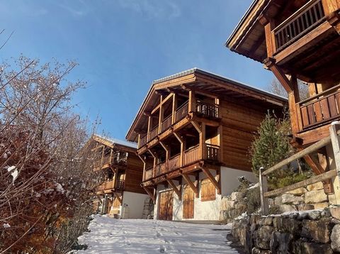A 5 bedroomed south facing chalet that benefits from a fantastic mountainview, located 2km from the centre of Samoëns. It is nestled in the hillside amid a group of chalets of the same standard, but is not in a condominium. This quality chalet combin...