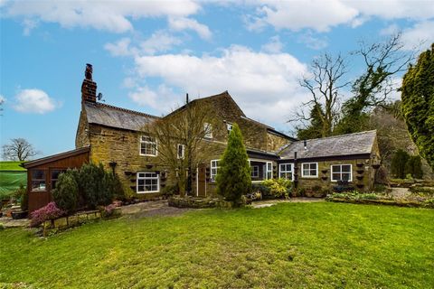 Steeped in history, Brook Cottage is a 17th-century stone-built house nestled amidst idyllic countryside in Chapel-en-le-Frith. Once a tollhouse, it boasts a captivating garden with a brook and pond, perfect for those seeking a peaceful escape. The p...
