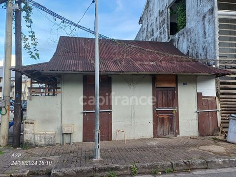 Dpt Guyane (973), à vendre CAYENNE maison créole T2 à réhabiliter