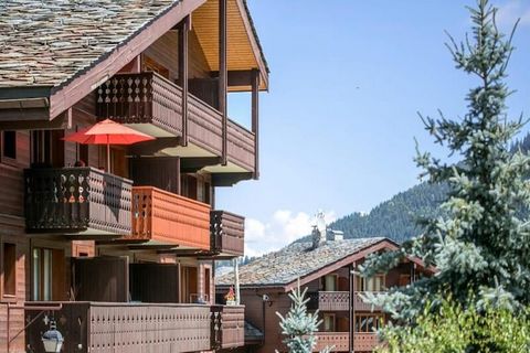 The appartment in Valmorel offers an ideal location surrounded by green nature and mountain peaks. The area is home to traditional Savoyard chalets, providing a peaceful and family-friendly environment. Within walking distance of the nearest ski lift...