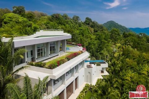 Eine unglaubliche Poolvilla mit fünf Schlafzimmern befindet sich auf einem Hügel an der Ostküste der Insel. Es liegt in einer abgelegenen, lokalen Gemeinde, aber überraschend nah an den Toren zum Rest der Insel. Der Ao Po Grand Marina ist nur 3 Kilom...