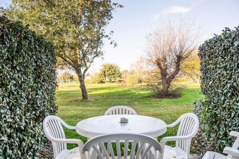 Profitez de notre sélection de maisons de vacances à Port-Bourgenay pour votre séjour en famille sur la côte vendéenne. Au coeur de la résidence de Port-Bourgenay, nos maisons de particuliers avec terrasse se caractérisent par des couleurs pastels et...