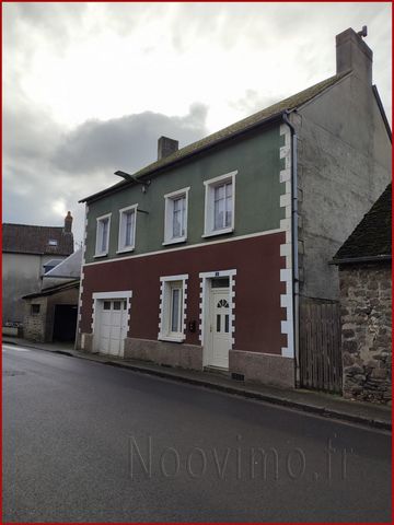 Your Noovimo Real Estate Advisor, Anita Joubert offers you Close to all shops in Sougé Le Ganelon, village house comprising on the ground floor: a living room, a dining room, a toilet, a kitchen opening onto a courtyard. On the 1st floor, you will fi...