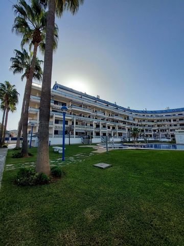 Welcome to this wonderful 1st floor apartment with 2 bedrooms/1 bathroom in the Sorts de Mar Urbanization, Denia! Located in one of the most exclusive and quiet areas of Denia, this apartment is the ideal place to enjoy the Mediterranean coast and th...