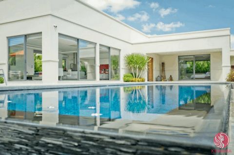 220 sq m 4 bedrooms 4 bathrooms luxury villas built on 1000 sq m of land. A large roof top terrace with outdoor covered living area, lounging and BBQ as well as a 60 sq m private pool surrounded by lush tropical landscaped gardens. This wonderful dev...