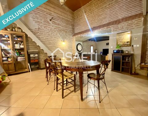 Located 10km from Marmande, this property offers a peaceful living environment in the heart of nature, while remaining close to essential amenities. This 133 m² stone house, accompanied by an adjoining drying room, offers a functional layout with 3 b...