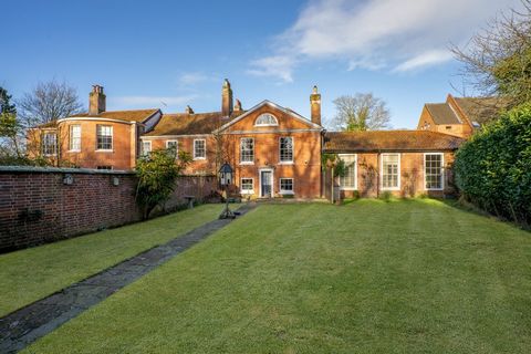 A beautiful period home with a rich history, this is a place that stands out from the crowd. With impressively spacious rooms, handsome good looks and wonderful proportions, it’s perfect as a long-term family home or for a couple who love to host. It...