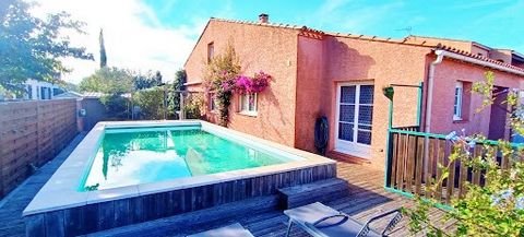 Narbonne Immédiat, located in a seaside village, close to the city center, the port and the beach, very large villa composed on the ground floor of a spacious entrance, a kitchen separate from the living room / lounge opening onto the terrace and the...