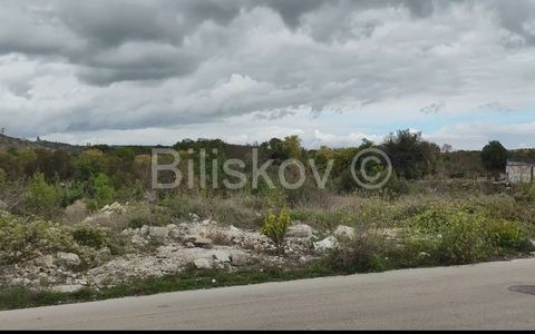 Dugopolje, land 4715 m2 in zone Podi - Dugopolje; - production and business zone. All the costs of the urban preparation of the land were paid, as well as the preparations for construction on the same land (approx. €70,000 paid for the construction o...