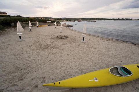 Dieses angenehme Apartment auf der italienischen Insel Sardinien verfügt über einen Garten. Die Residenz eignet sich daher besonders für Familienurlaube. Mit seiner schönen Lage in der Nähe des Meeres ist ein Tag des Faulenzens am Strand durchaus mög...