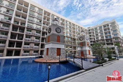 Arcadia Beach Continental is a condominium project, developed by Heights Holdings, located at Thanon Thap Phraya, Muang Pattaya, Amphoe Bang Lamung, Chang Wat Chon Buri 20150. Heights Holdings is also the developer behind Laguna Beach Resort, Park Ro...