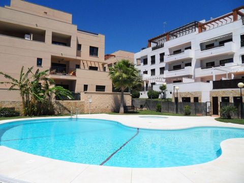 Come and take a look at this superb investment in the La Noria area of La Cala de Mijas. This second floor modern apartment is ready to use immediately, just bring your swimming gear and a towel. This property has the advantage of being a short walk ...