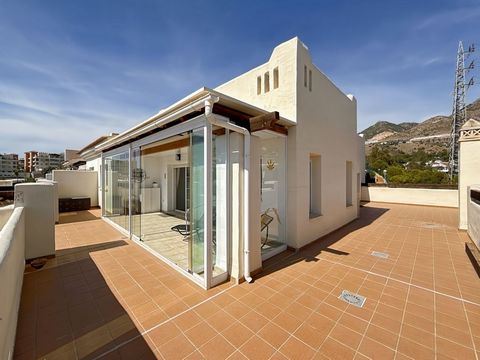 Located in the exclusive and tranquil Arena Golf development, in the prestigious Montealto area of Benalmadena, this spectacular penthouse offers a unique opportunity to live or invest in one of the most sought-after areas of the Costa del Sol. With ...