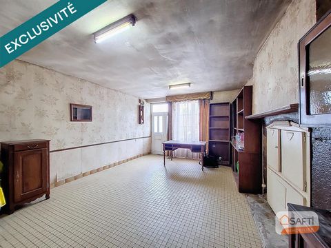 Située dans la pittoresque commune de Levaré, à proximité immédiate de Gorron, cette maison de 87 m² offre une formidable opportunité de rénovation pour les investisseurs et les passionnés de bricolage. Nichée sur un terrain de 300 m², cette propriét...