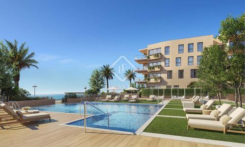 Piso de obra nueva en tercera planta y primera línea de playa, con dos dormitorios, terraza de 14 m², garaje, piscina y zonas comunes. Lucas Fox se complace en presentar Dune, una exclusiva promoción de obra nueva con las mejores calidades y en prime...