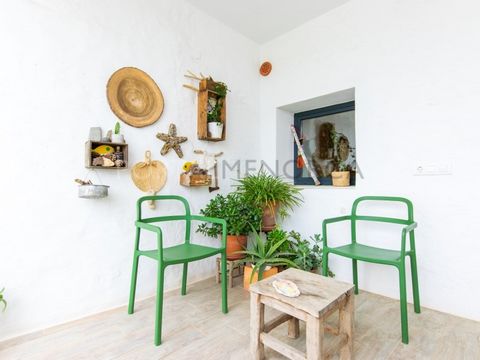 Are you looking for a renovated house for your family with all modern comforts and a pleasant spacious outdoor area in the town of Alaior? This charming property has a story... It was originally an old cheese factory which has been completely renovat...