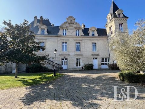 In a medieval village at the gates of the major European cities and in immediate proximity to Charles de Gaulle Airport, a fully restored 19th-century castle with elegance and refinement. It consists of an entrance hall, reception room, kitchen with ...