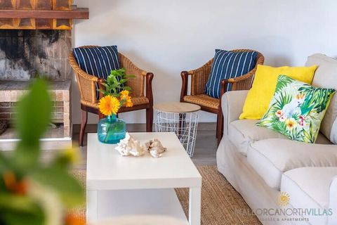 Het appartement in Port de Pollença heeft 2 slaapkamer(s) en kan gereserveerd worden tot 4 personen. Accommodatie De accommodatie heeft een oppervlakte van 85 m² ismooi ingerichte en is volledig uitgerust, gelegen vlakbij het strand, met uitzicht zee...