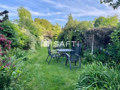Charmante maison de ville avec grand jardin et trois garages au cœur de Douai