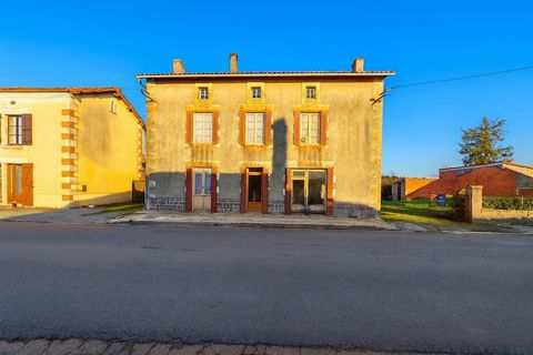Alloue - Belle Maison avec jardin, grange et terrain separe