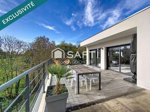 Maison contemporaine, belles prestations, Quimper.