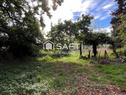 Terrain à bâtir au centre historique de La Roche Derrien