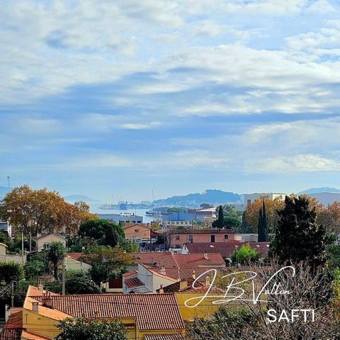 Grand appartement 4 pièces avec place de parking et cave dans résidence sécurisée
