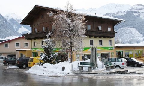 Un apartamento encantador en la casa de campo, nombrado como Andrea se encuentra en el centro de la ciudad del pueblo local de Uttendorf, a los pies de las montañas Hohen Tauern. Con el almacenamiento de esquí aquí, puede guardar sus equipos de esquí...