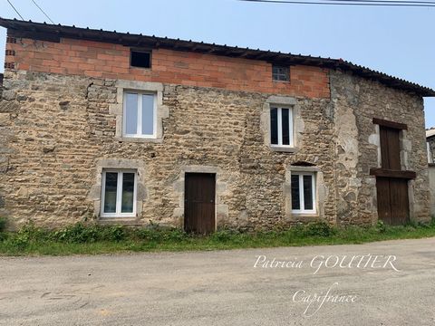 Dpt Puy de Dôme (63), Proche de NOIRETABLE maison en pierre de 90 M2 avec garage