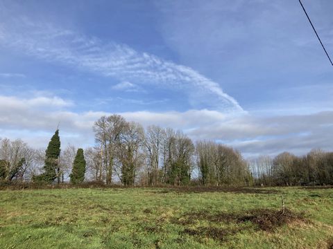 This sizeable building plot with approved CU has far reaching views of the countryside and is within walking distance of a picture perfect village with cafe and local market. The land is also already connected to mains water and electricity and just ...
