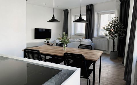 In a very special residential area in Duisburg Neudorf-Nord, this property was extensively and extensively renovated this year. The comfortable ceiling height gives the apartment a special charm. As part of the extensive renovation, the living, dinin...