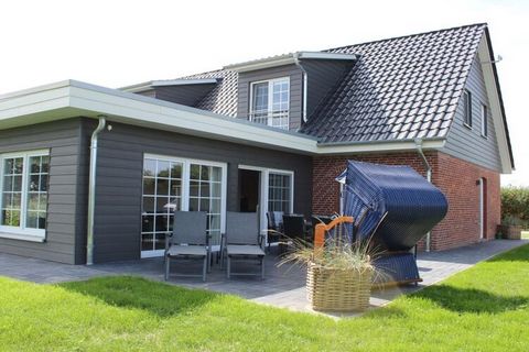 A holiday home with a total size of 115 square meters awaits you, which was completely renovated in 2018. The semi-detached house has a modern interior design in a maritime style and can accommodate 5 to 6 people. The fantastic view of the Baltic Sea...