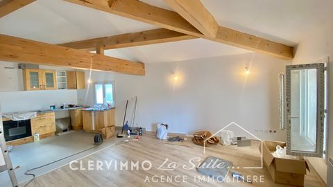 In the heart of the village of St Marcel, in a small quiet crossing, CLERVIMMO LA SUITE presents a 2-storey building: - On the ground floor (right): 1 studio of 18m2. - On the ground floor (left): 1 studio of 22 m2. - 1st floor to be completely renov...