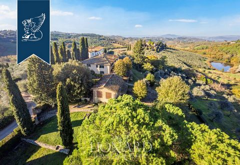 The offered house for sale is located in Florence, at the gates of the Chianti Classic region, among the greenery of the Tuscan rural area, in the imprint. The complex consists of several buildings: the main villa, extensions, apartments and garage w...