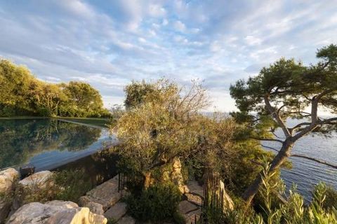 This exceptional villa has been designed by Jean Nouvel: one of the most highly sought after international architects. he property blends perfectly into the surrounding countryside, nestling into the cliff side towering above the deep blue sea betwee...