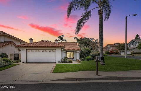 If you've been waiting for a single-story home in highly desirable, guard-gated Rancho Conejo, your wait is over. This adorable 3 bed 2 bath corner lot gem with no interior steps is ideal for many. As you step inside the spacious great room, you're g...
