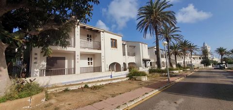 Located in Mahón. A residential complex very close to the port of Mahon and airport Parcel: 8,693 m2 Build surface: 6,696.17 m2 Building reserve: 1,996.93 m2 150 apartments with an average area of 40 m2. - 121 apartments with living room, one bedroom...