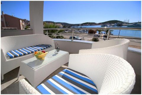 Exquisite new mini-hotel of 6 apartments grace the coastal landscape, in close proximity to the sea and a pristine beach in Rogoznica, adjacent to Marina Frapa—one of the most splendid and well-appointed marinas in the Mediterranean. Nestled on a lan...