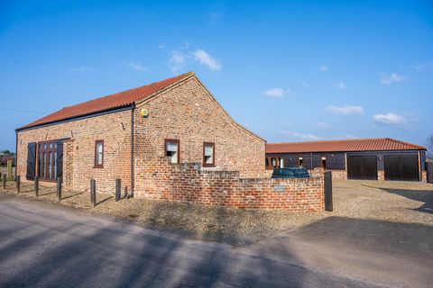 Imagine waking up to an expanse of idyllic farmland stretching beyond your window. This is the daily reality at Bonnetts Barn, a meticulously crafted 17th-century barn conversion nestled in a picturesque rural setting. Step inside and be captivated b...