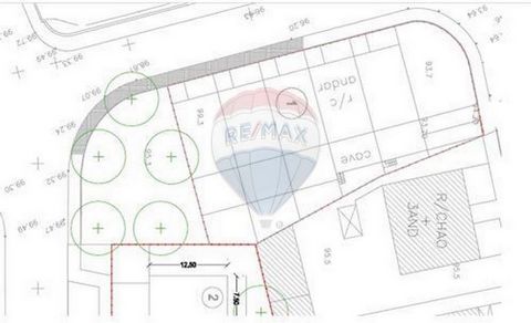 Description Plot of land for construction of 5 Single-Family Townhouses in Townhouse 3/4 bedrooms, on the ground floor and with common basement. Plot of Land: 1130m² Total Construction Area: 1665.50m² Building Implantation Area: 728.75m² Basement Are...