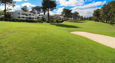 Welcome to this stunning 2-bedroom apartment nestled in the heart of Alvor, a stone’s throw away from the serene Alto Golf course. This property is a perfect blend of comfort and luxury, promising an unforgettable stay. The apartment boasts two spaci...