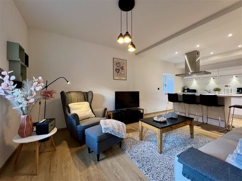This apartment is in a wonderful state having just been renovated. It is in the centre of Morzine, surrounded by pretty fam buildings and chalets and has a private garden! * Accommodation The apartment has been recently renovated throughout - there i...