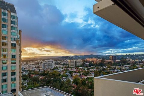 Welcome home to the incredible full-service luxury Crown Towers on prime WIlshire. AMAZING VIEWS in this corner unit 2BD/2BA condo in the sky that you can live in as is or renovate and upgrade to your taste!! Beautiful hallways lead to your front doo...