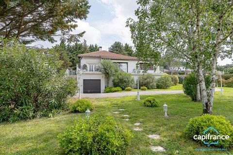 Dpt Haute Garonne (31), à vendre MONTJOIRE maison T5