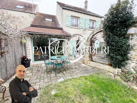 Patrick Barberi vous propose à Vigny, village situé entre Magny en Vexin et Cergy, cette belle maison en pierre (fin 19è siècle) composée d'un séjour avec cheminée, une grande cuisine dinatoire aménagée donnant sur une grande terrasse et jardin sans ...